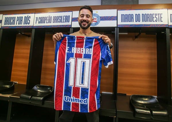 A Carreira do Jogador Everton Ribeiro: Do Corinthians ao Bahia